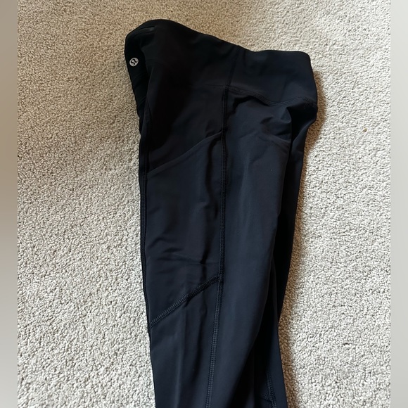 Lululemon legging. Like new. Never worn. No pilling - Picture 2 of 5